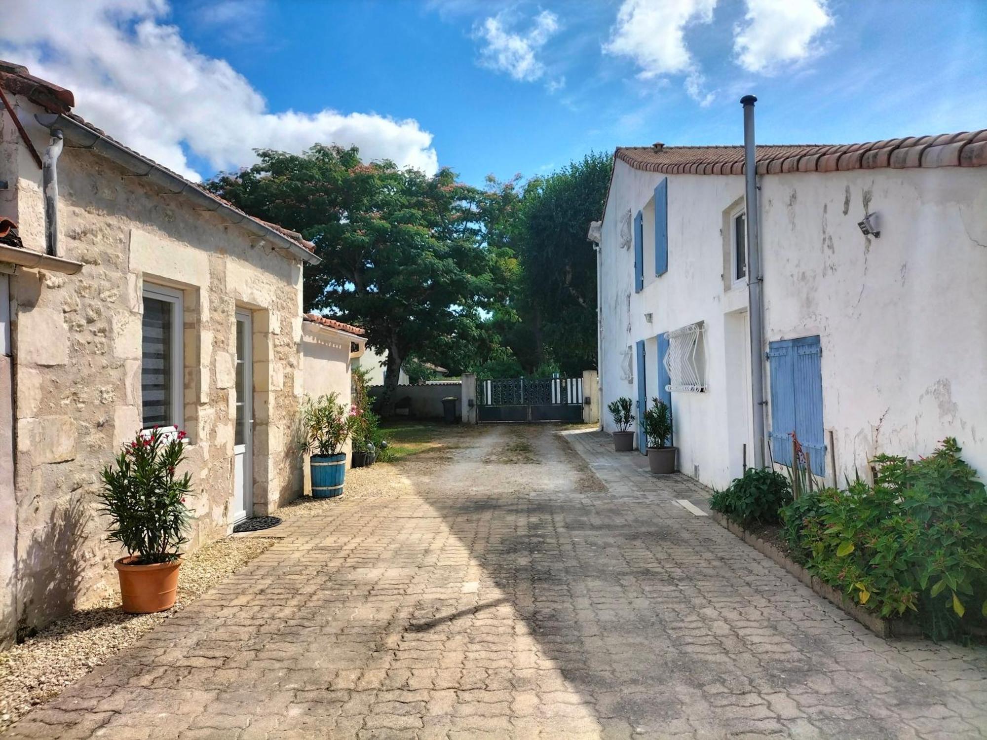 agréable maison de vacances en Charente-Maritime Arvert Esterno foto